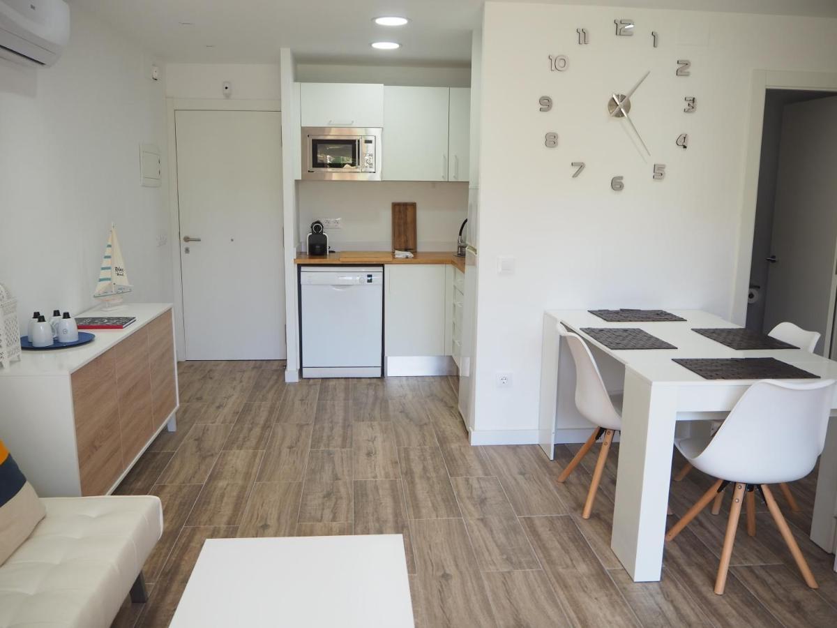 Apartament Amb Piscina I Aparcament - Baixos Amb Jardinet กาเลญา เด ปาลาฟรูเจล ภายนอก รูปภาพ