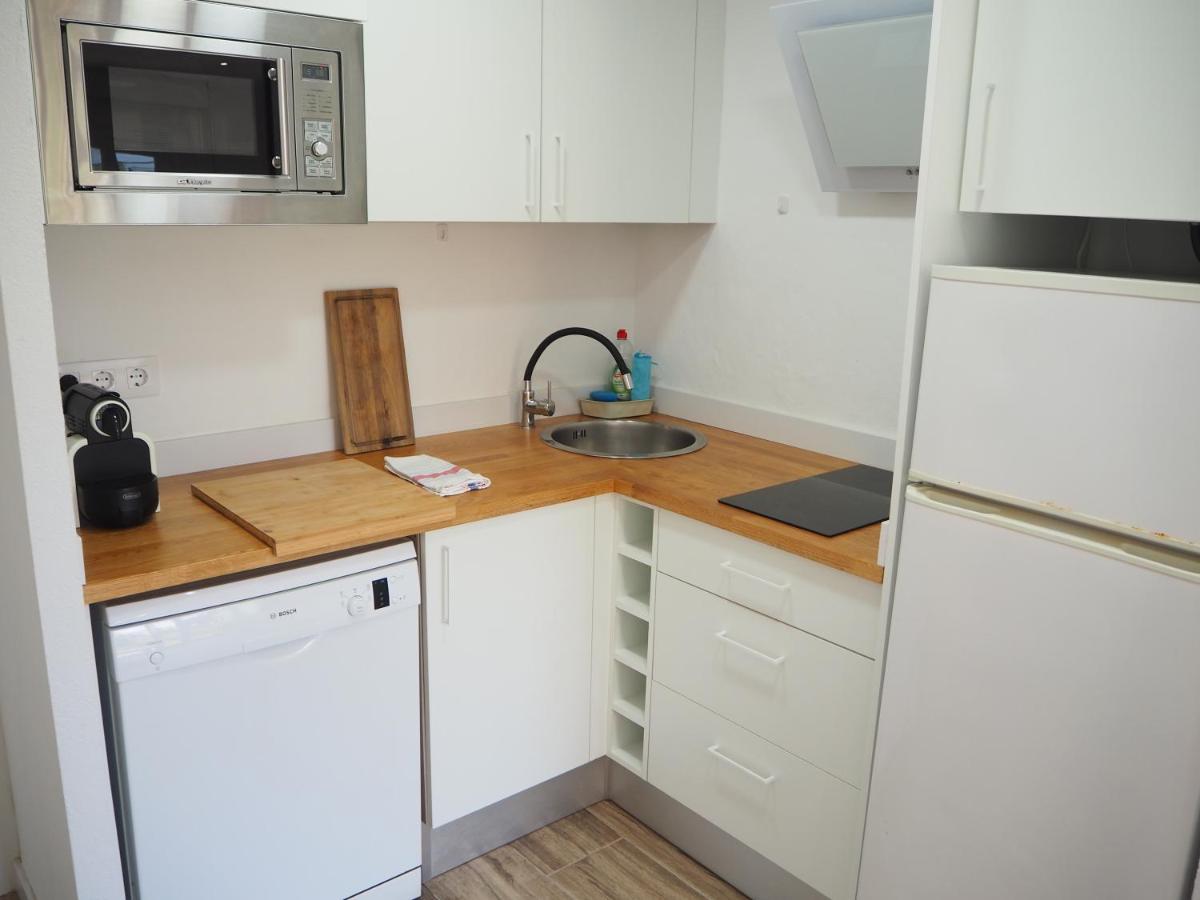 Apartament Amb Piscina I Aparcament - Baixos Amb Jardinet กาเลญา เด ปาลาฟรูเจล ภายนอก รูปภาพ